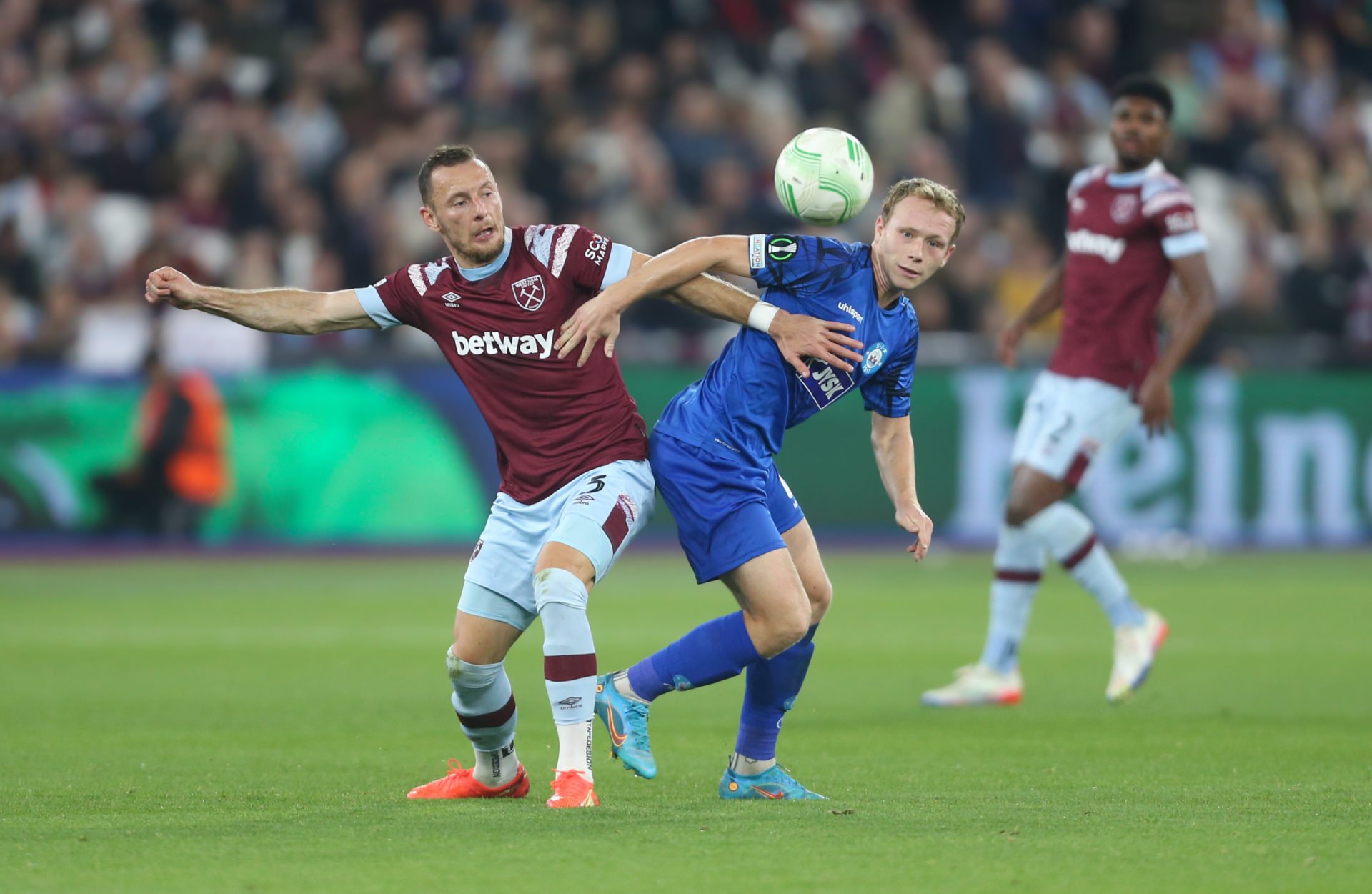 Vladimir Coufal reportedly inching ever closer to January West Ham exit