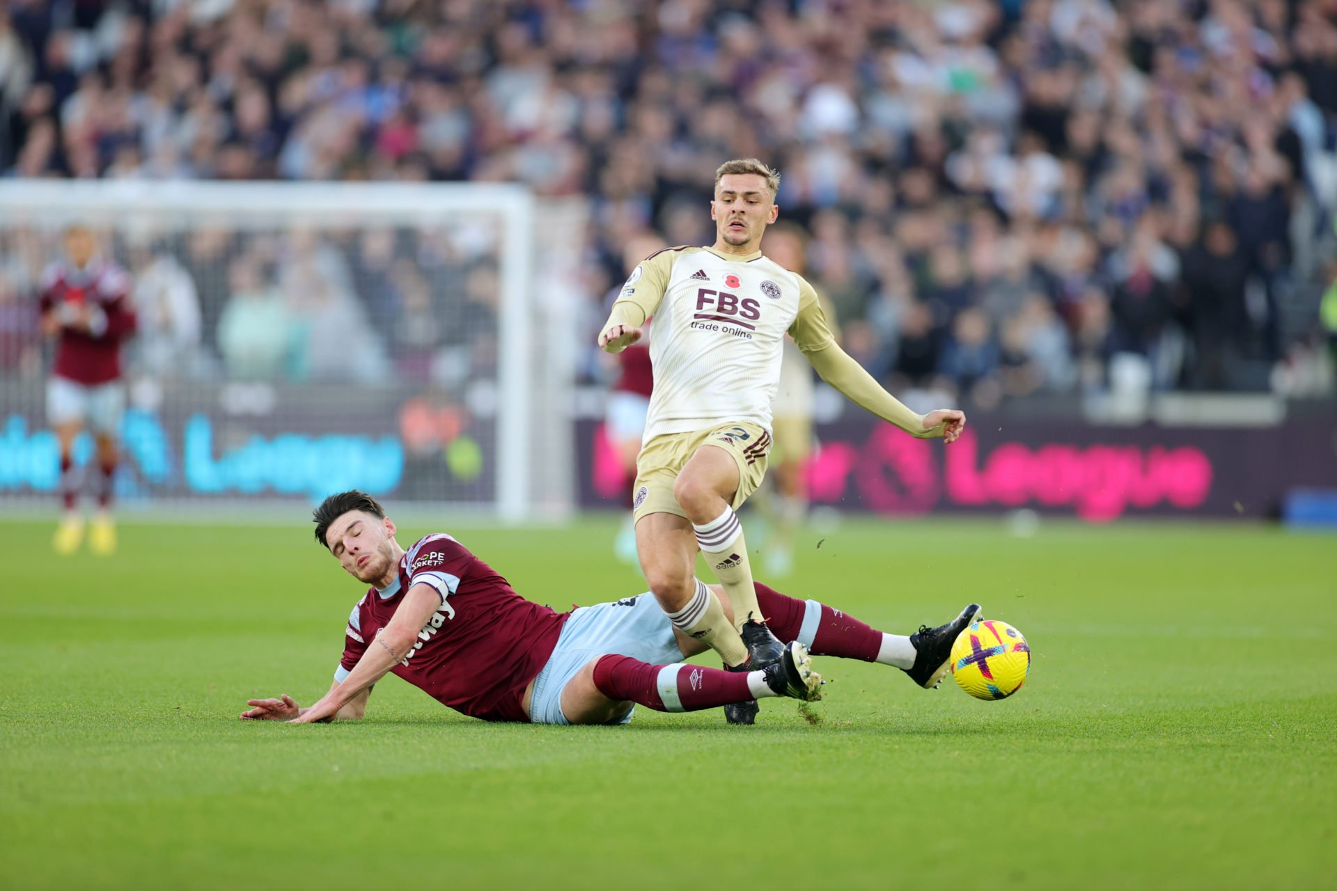 Insider claims Newcastle want to sign West Ham ace Declan Rice