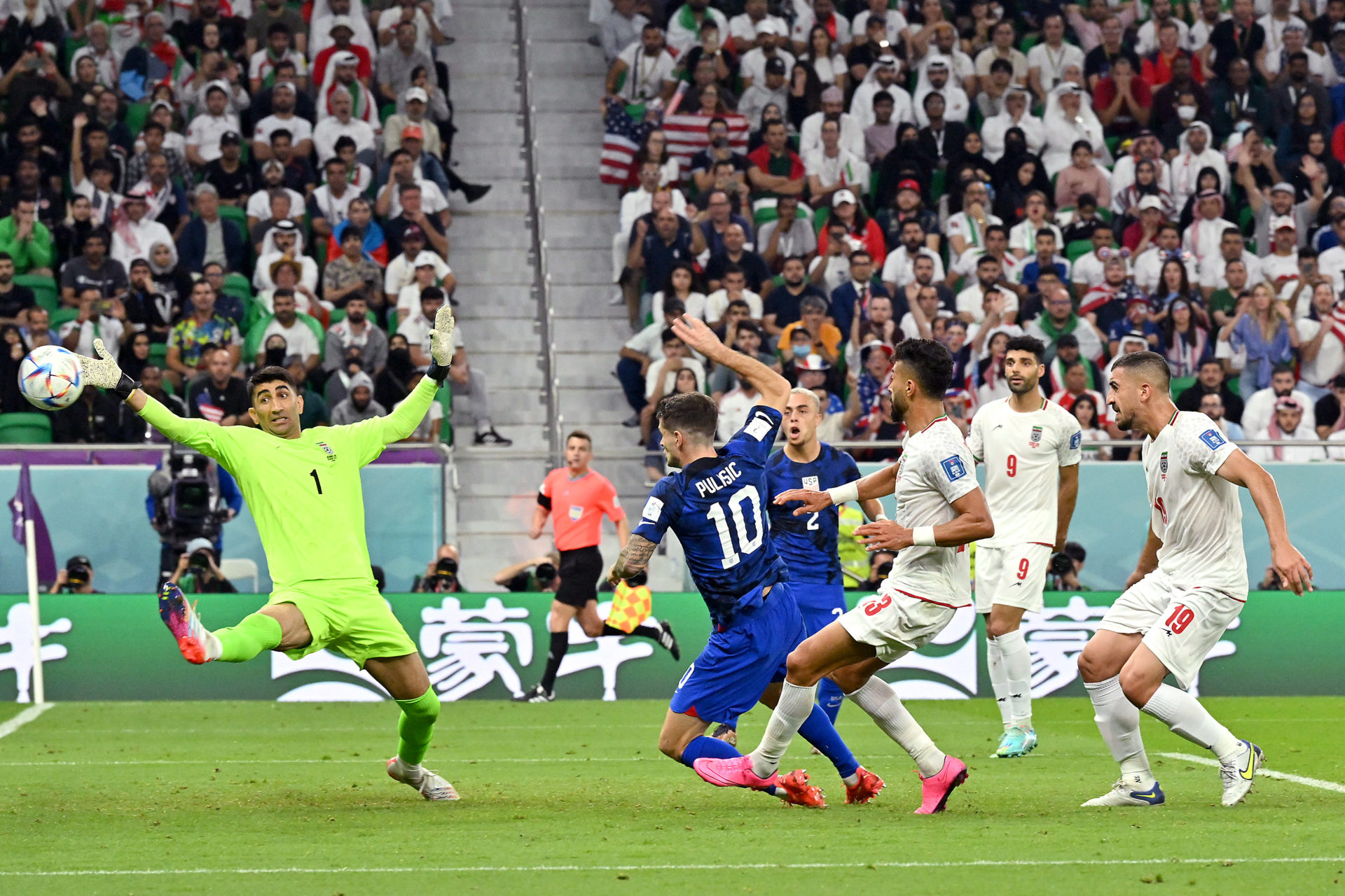 IR Iran v USA: Group B - FIFA World Cup Qatar 2022