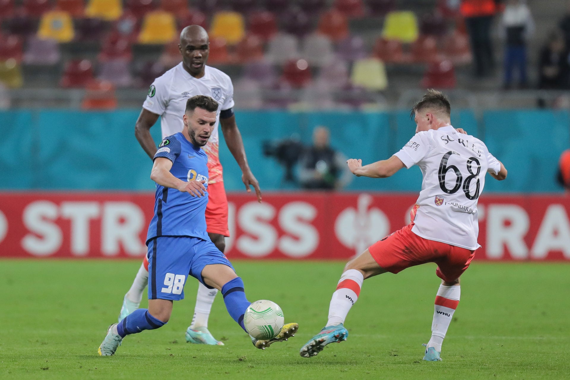 FCSB v West Ham United: Group B - UEFA Europa Conference League