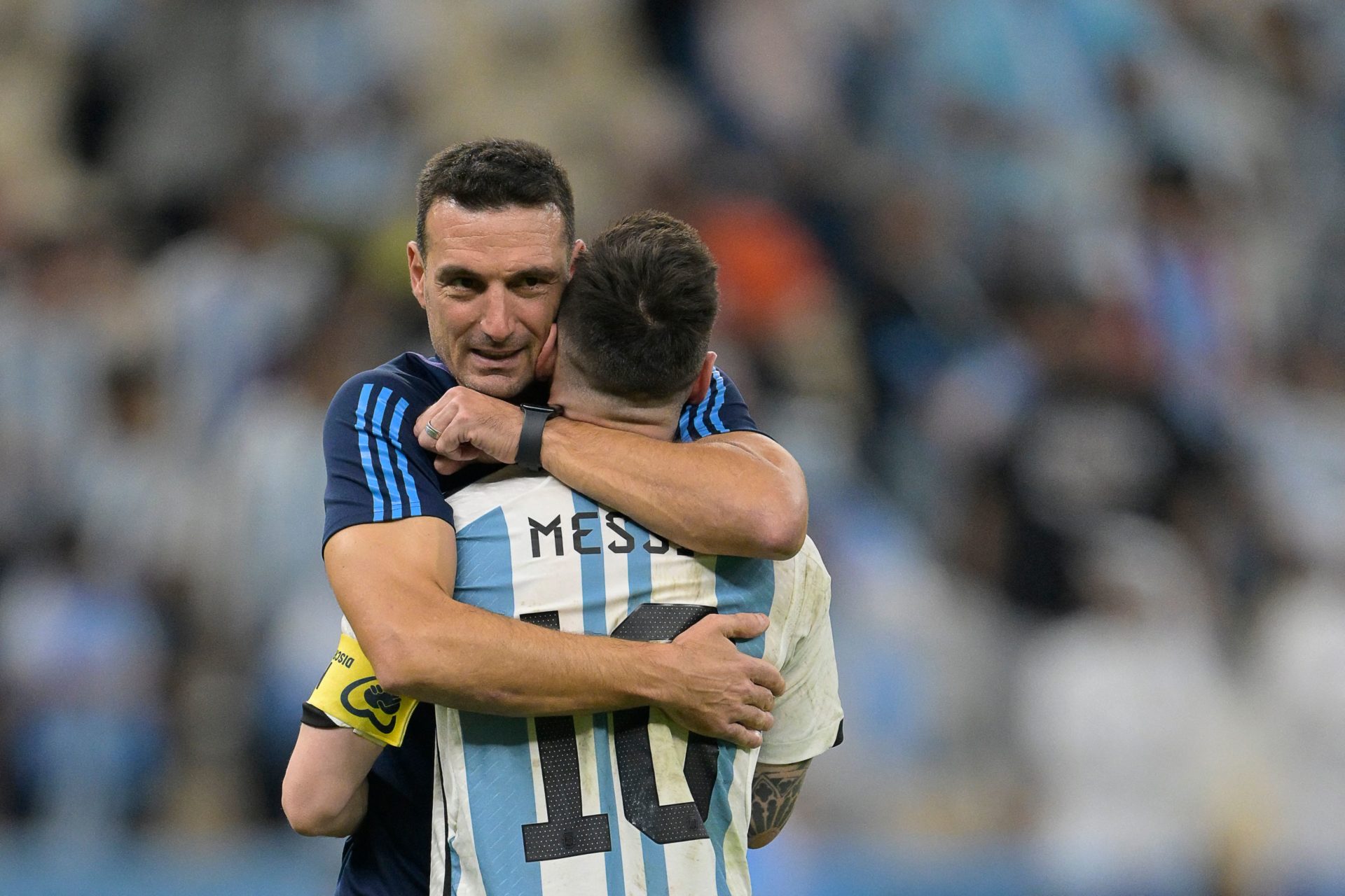 TOPSHOT-FBL-WC-2022-MATCH57-NED-ARG