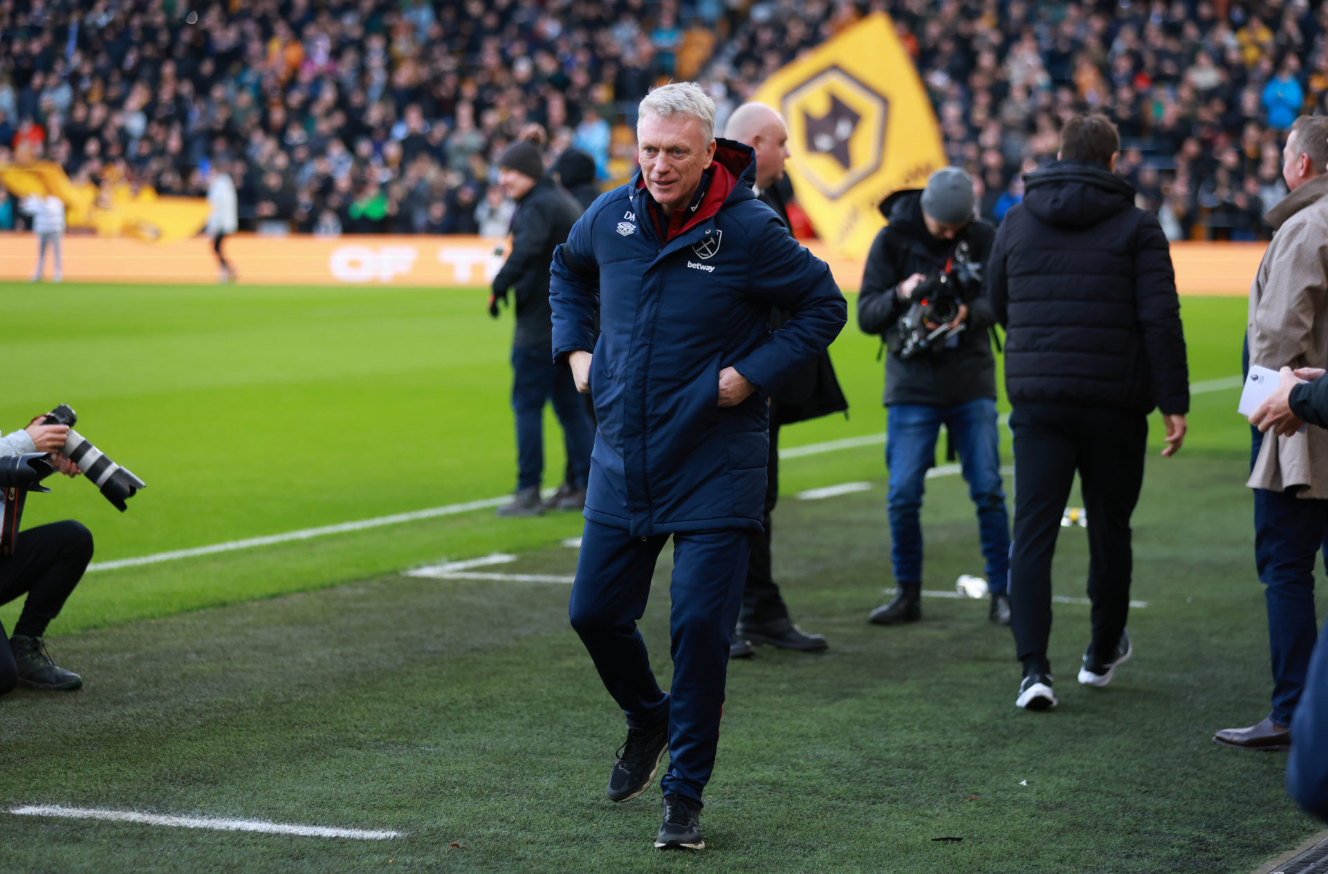 Chris Sutton shared what he noticed West Ham fans to David Moyes after Wolves defeat