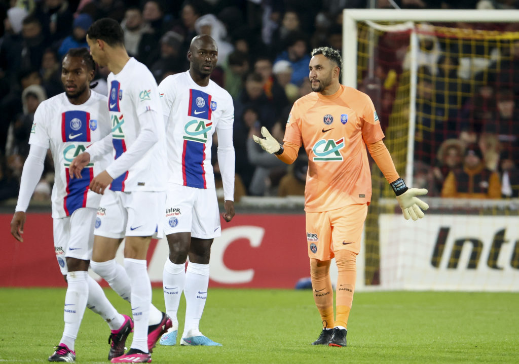 US Pays de Cassel v Paris Saint-Germain - French Cup