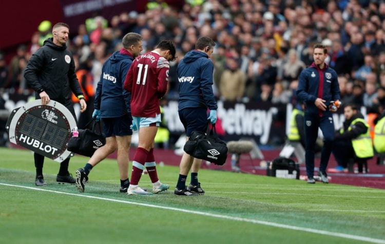 14th minute decision during West Ham vs Chelsea proves just how clueless David Moyes is