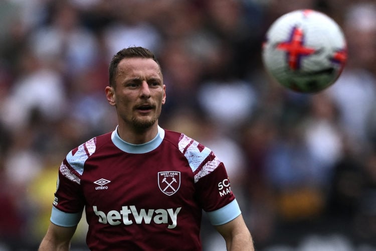 Vladimir Coufal hints that David Moyes could make a big mistake by allowing £10m man to leave West Ham