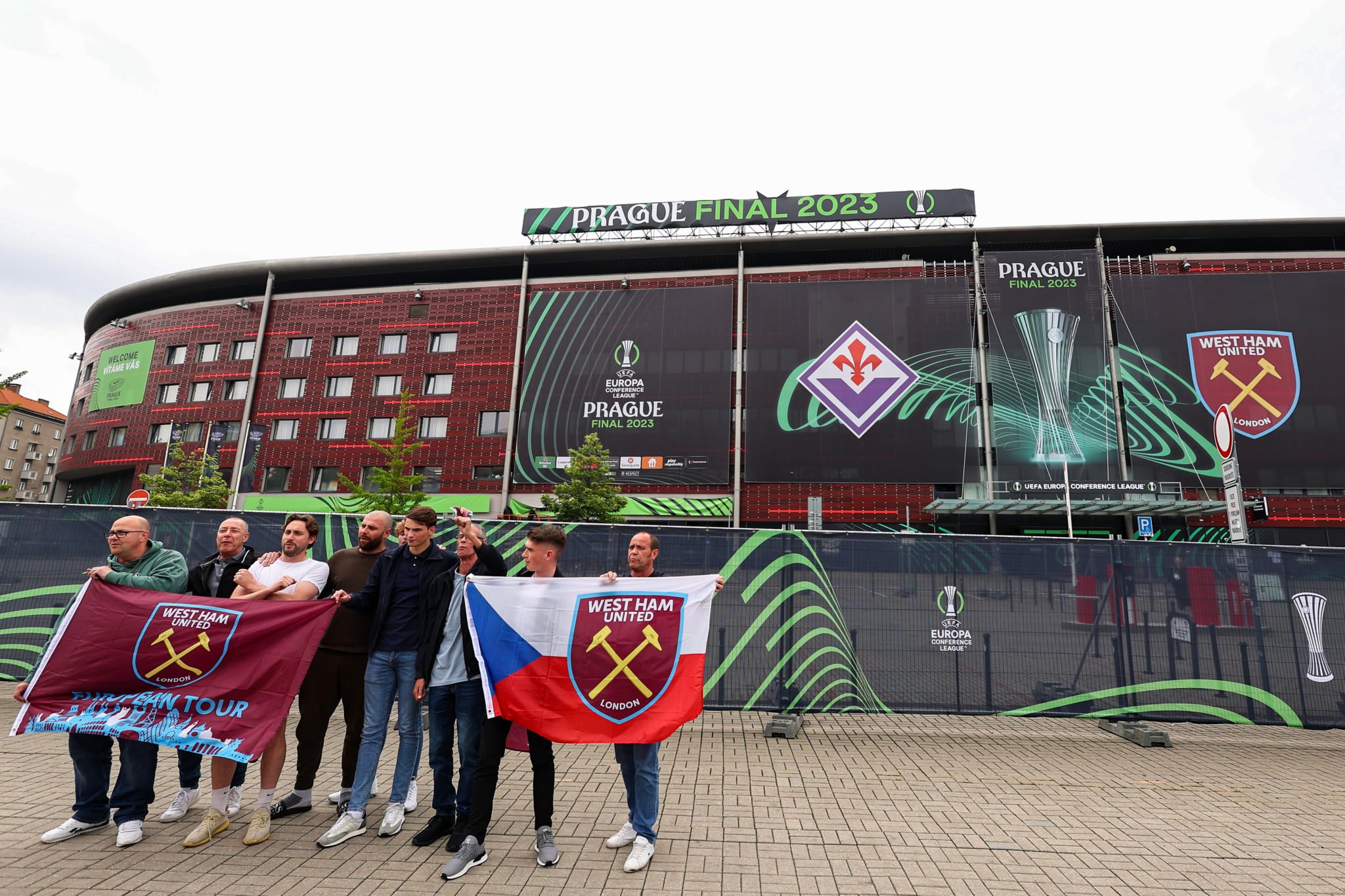 West Ham fans out in Prague warned about a rule in the Czech Republic