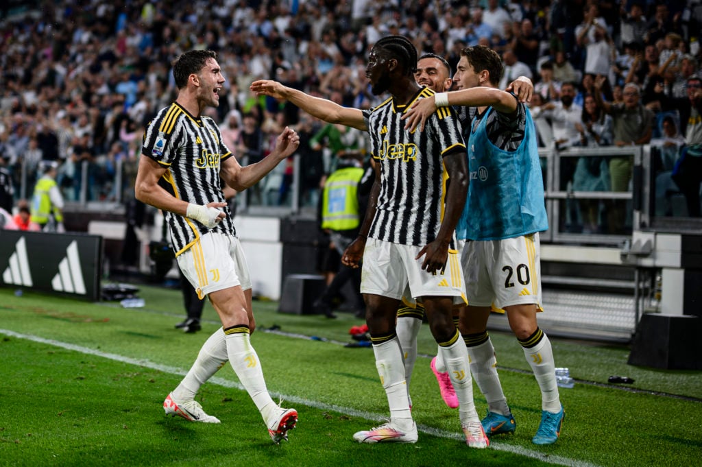 Dusan Vlahovic (L) of Juventus FC celebrates with Samuel