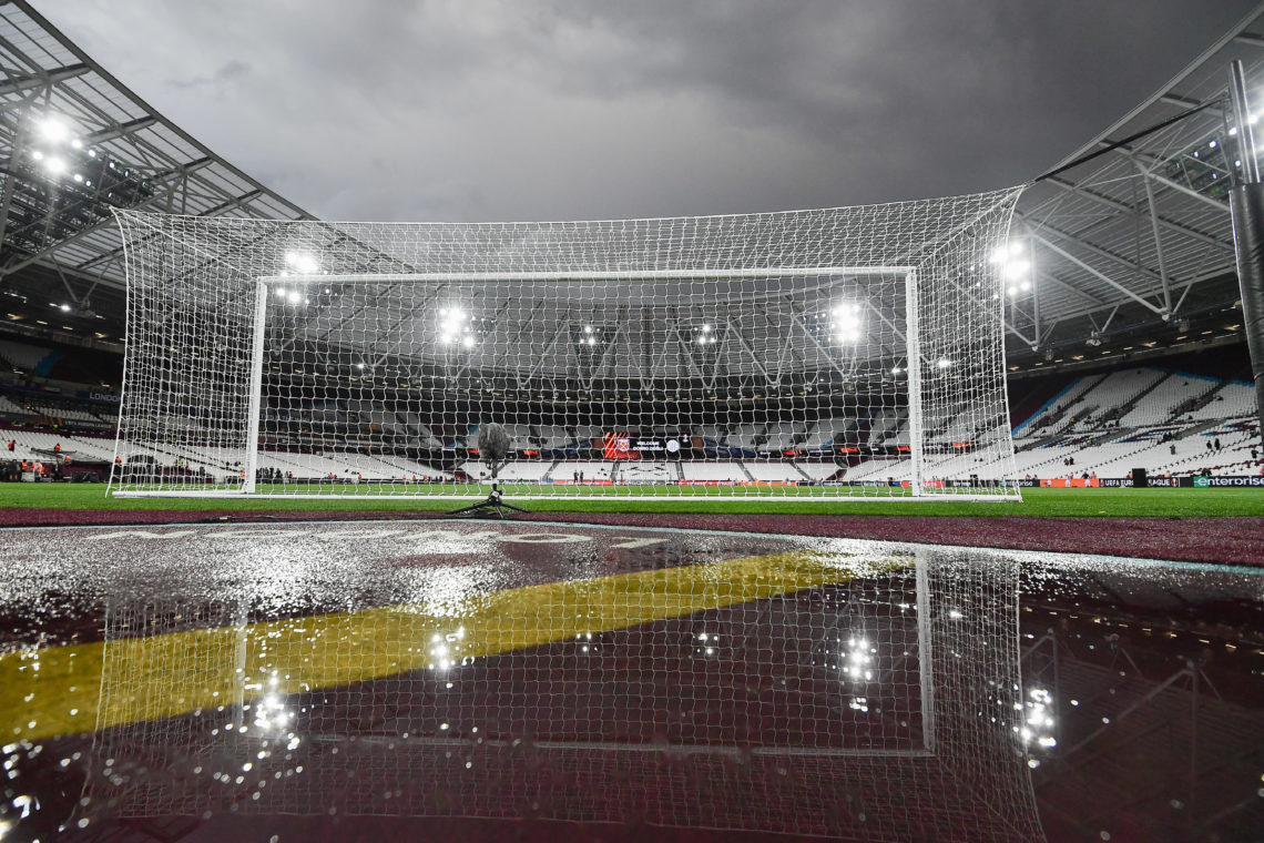 The Retractable Roof Stadium - Stadium Scene