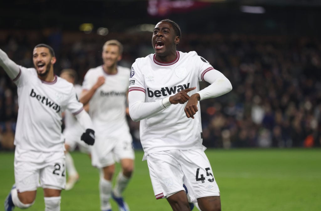 Burnley FC v West Ham United - Premier League