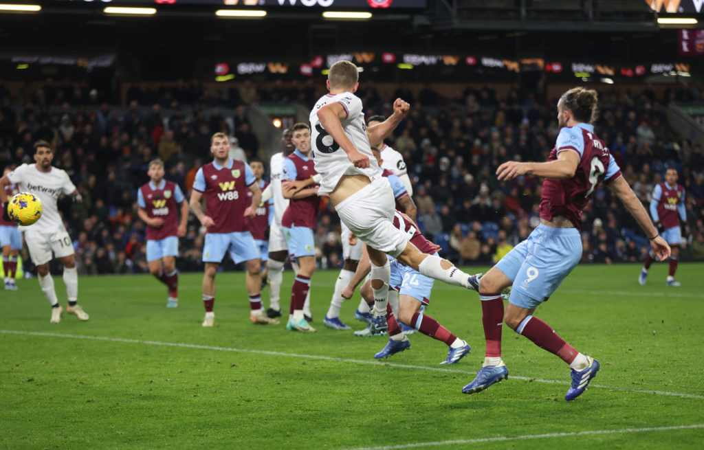 Burnley FC v West Ham United - Premier League