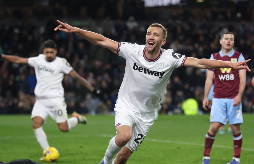 Tomas Soucek Shares Exactly What He Told His West Ham Teammates When We Were 1 0 Down At Burnley