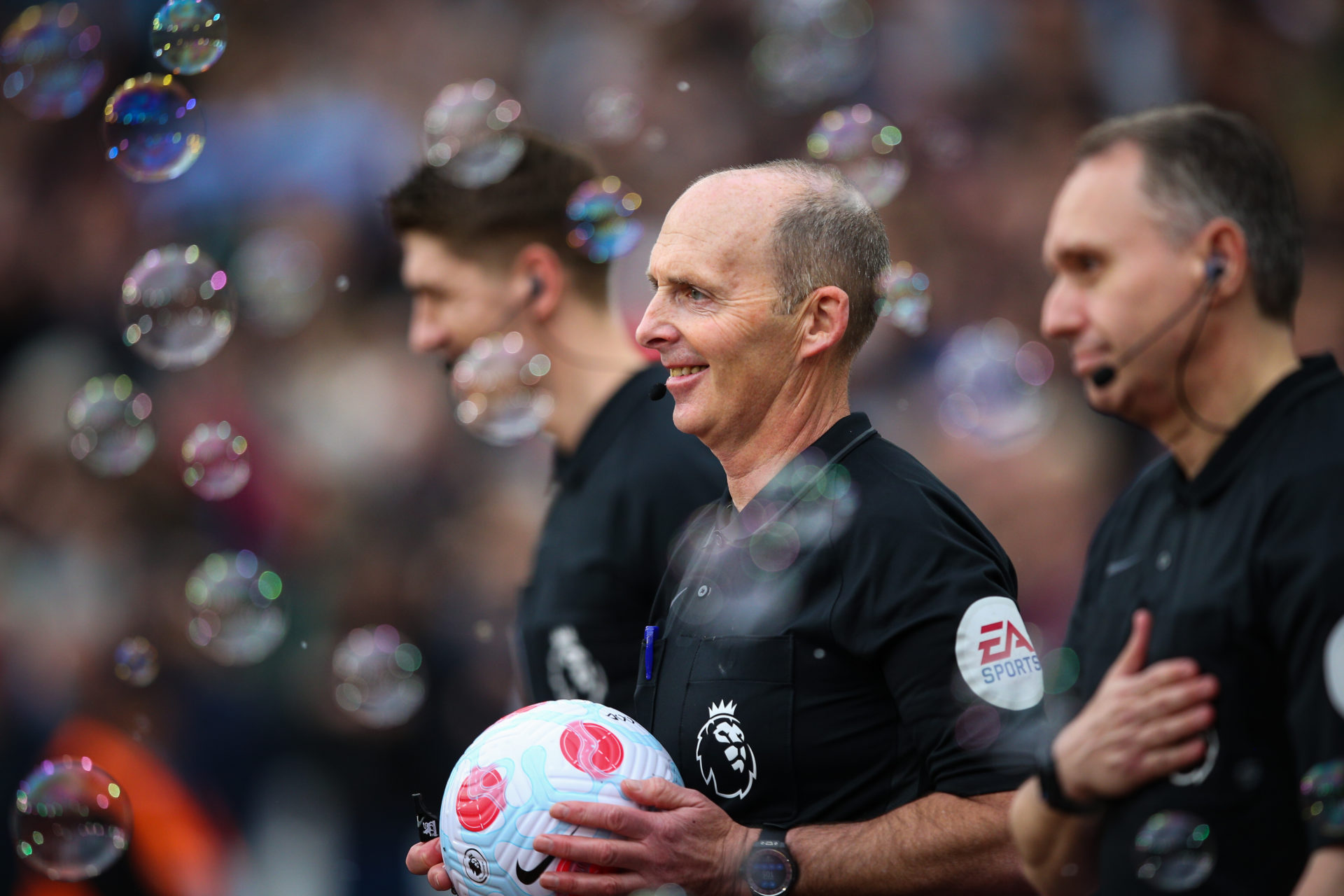 ‘I’m getting confused’: Mike Dean says West Ham were on the end of a really poor decision