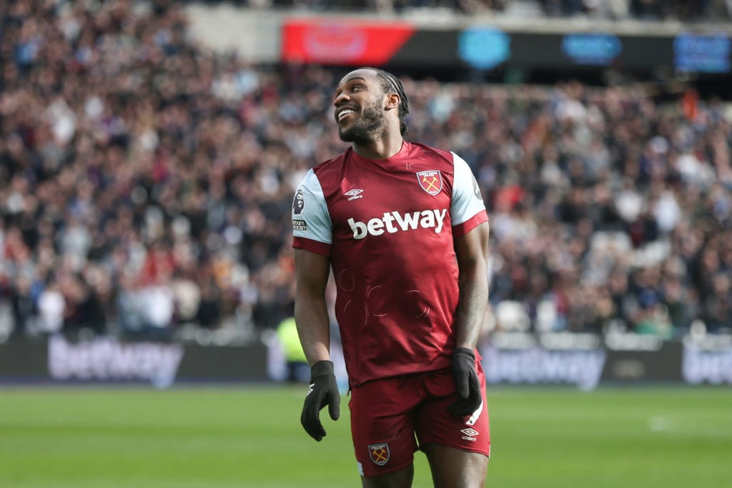 West Ham United v Aston Villa - Premier League