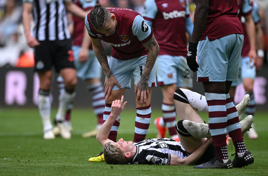 Newcastle United v West Ham United - Premier League