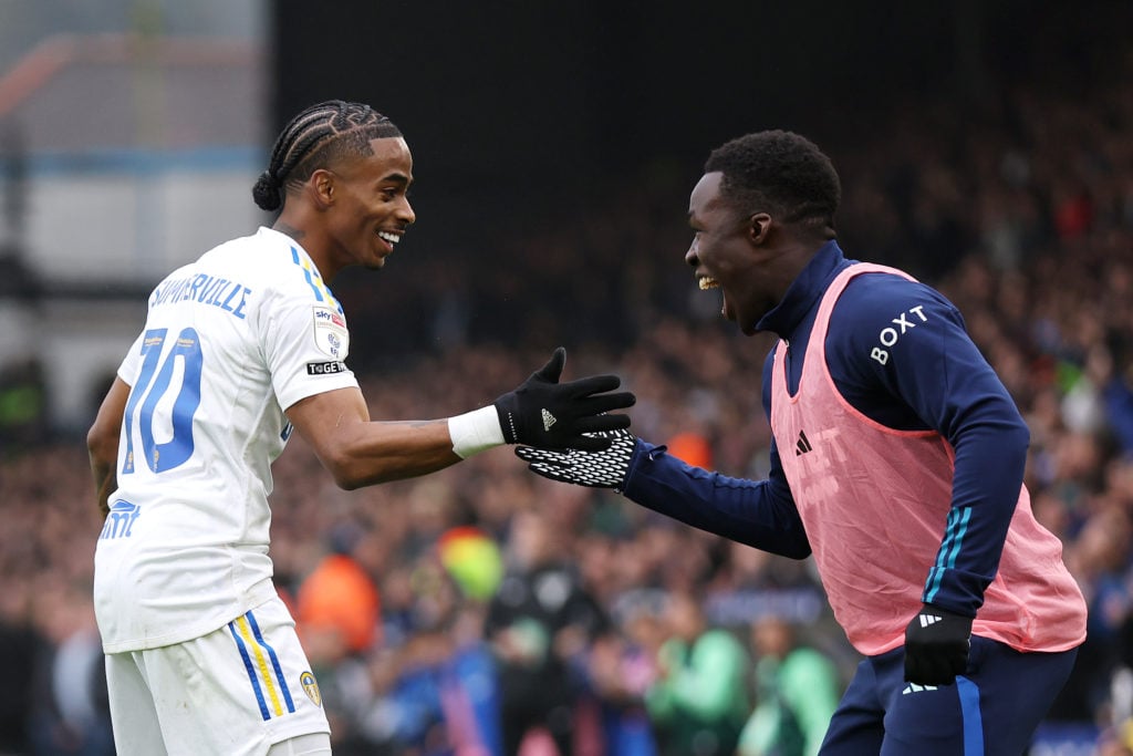 Leeds United v Huddersfield Town - Sky Bet Championship