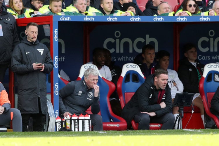 David Moyes, Manager of West Ham United, looks on during the Premier League match between Crystal Palace and West Ham United at Selhurst Park on Ap...