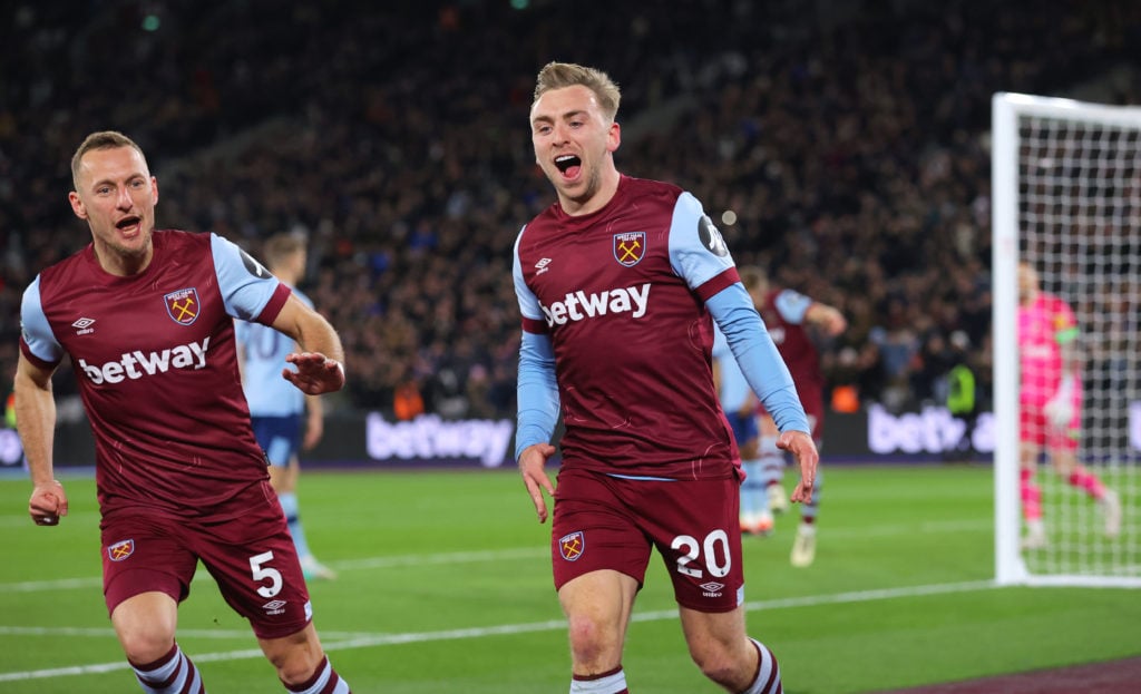 Jarrod Bowen of West Ham United celebrates with Vladimir Coufal after scoring their second goal during the Premier League match between West Ham Un...