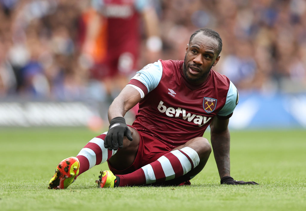 Chelsea FC v West Ham United - Premier League