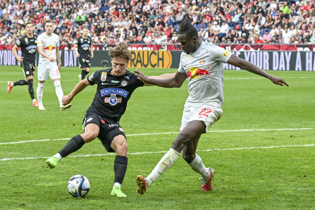 William Boving Vick of Sturm Graz and Oumar Solet of Salzburg during the Admiral Bundesliga match between FC Red Bull Salzburg and SK Puntigamer St...