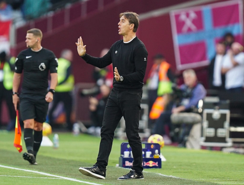 Julen Lopetegui, Manager of West Ham United during the Premier League match between West Ham United FC and Manchester United FC at London Stadium o...