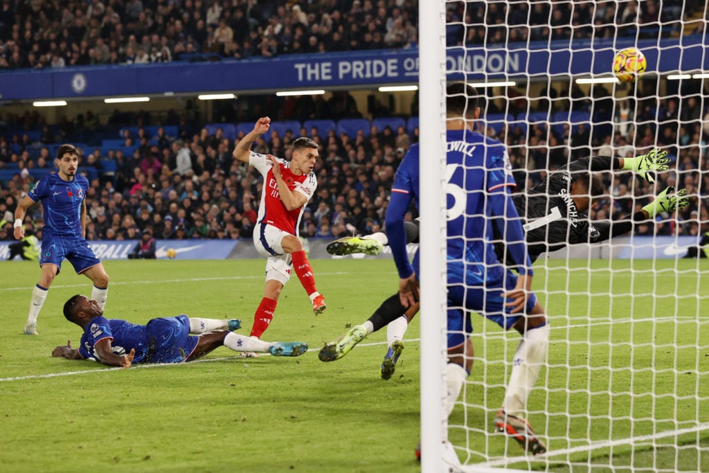 Leandro Trossard of Arsenal shoots and misses during the Premier League match between Chelsea FC and Arsenal FC at Stamford Bridge on November 10, ...