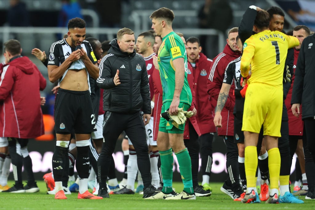 Lloyd Kelly of Newcastle United and Eddie Howe, Manager of Newcastle United and Nick Pope, goalkeeper of Newcastle United looks dejected with Lukas...