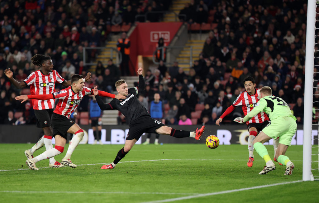 Southampton FC v West Ham United FC - Premier League