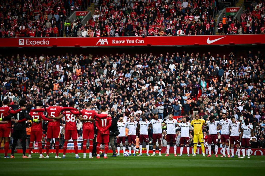 West Ham and Liverpool players and fans pay respects to the Hillsb