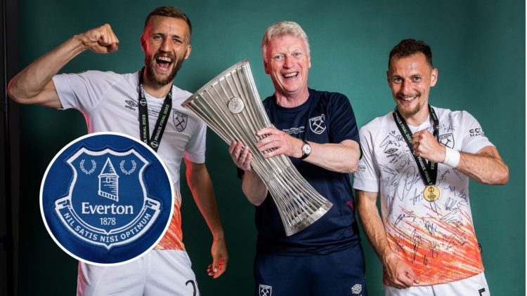 Former West Ham boss David Moyes lifting the UEFA Europa Conference League trophy with Tomas Soucek and Vladimir Coufal.