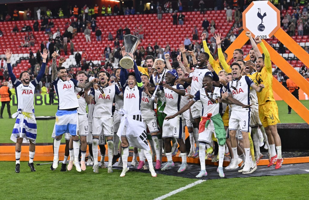 Tottenham edge Manchester United 1-0 to lift Europa League title