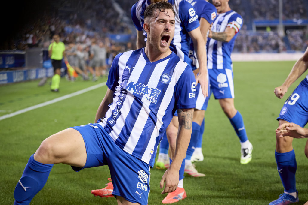 Toni Martinez scores during Deportivo Alaves v Levante UD - LaLiga EA Sports
