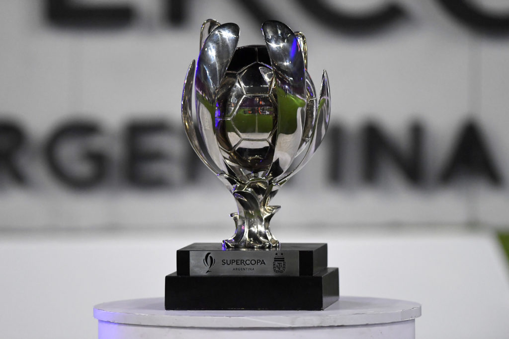 Racing Club v River Plate - Supercopa Argentina trophy