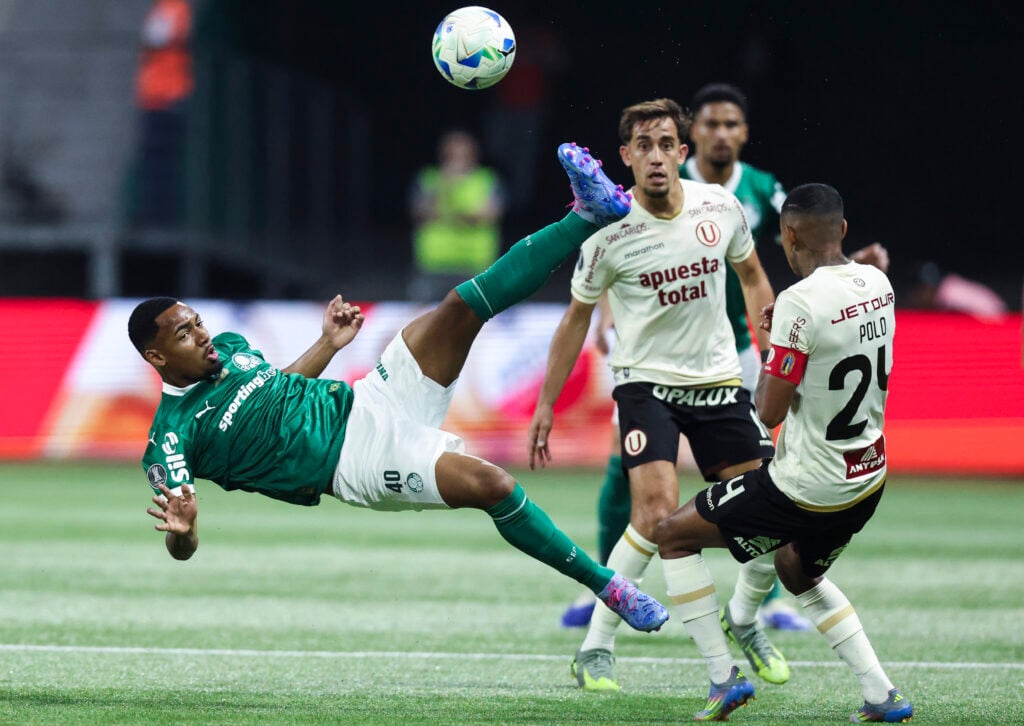 Allan Elias during Palmeiras v Universitario - Copa CONMEBOL Libertadores 2025