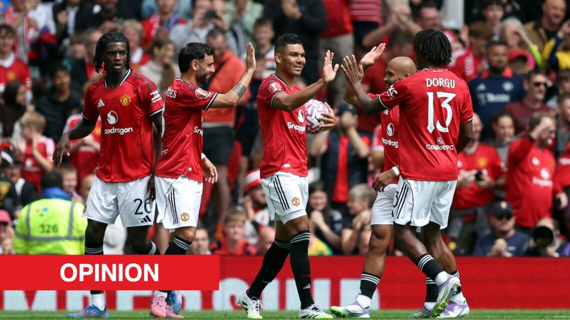 Image showing Patrick Dorgu celebrating with his Manchester United teammates