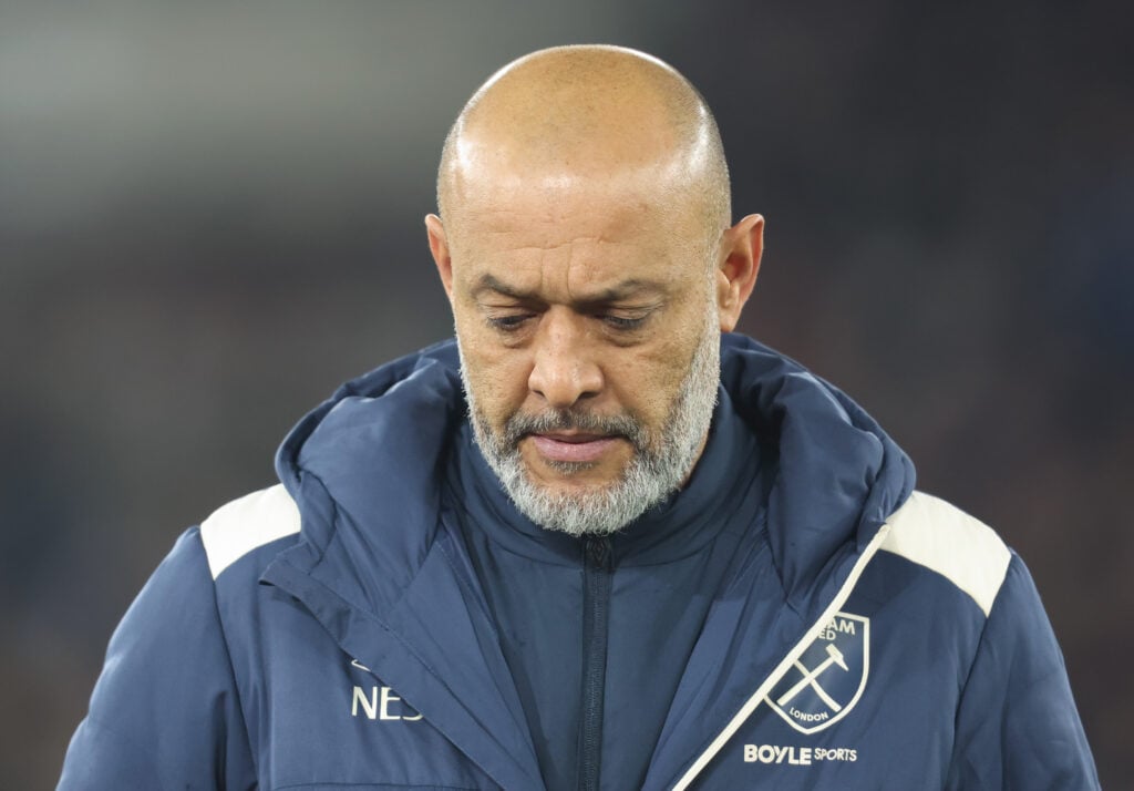 West Ham manager Nuno Espírito Santo looks dejected