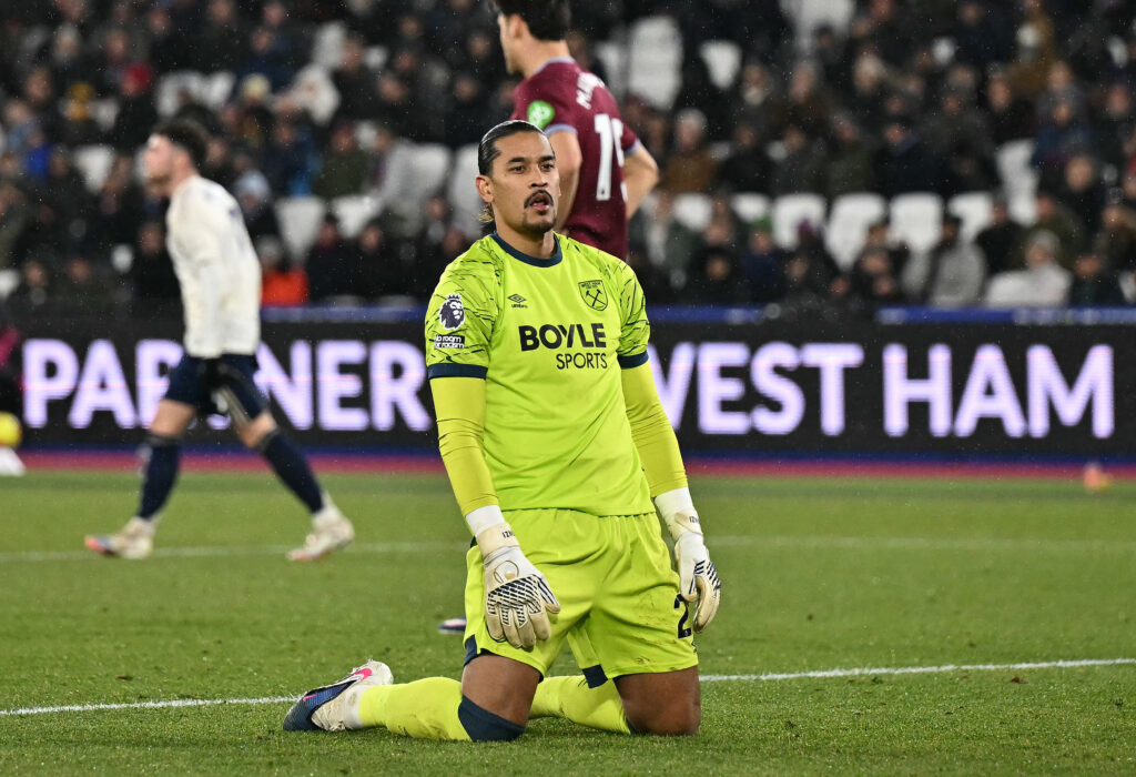 alphonse areola in action for west Ham united