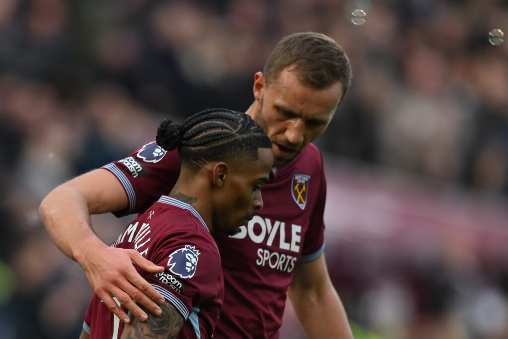 Tomas Soucek and Crysencio Summerville during West Ham United v Sunderland - Premier League