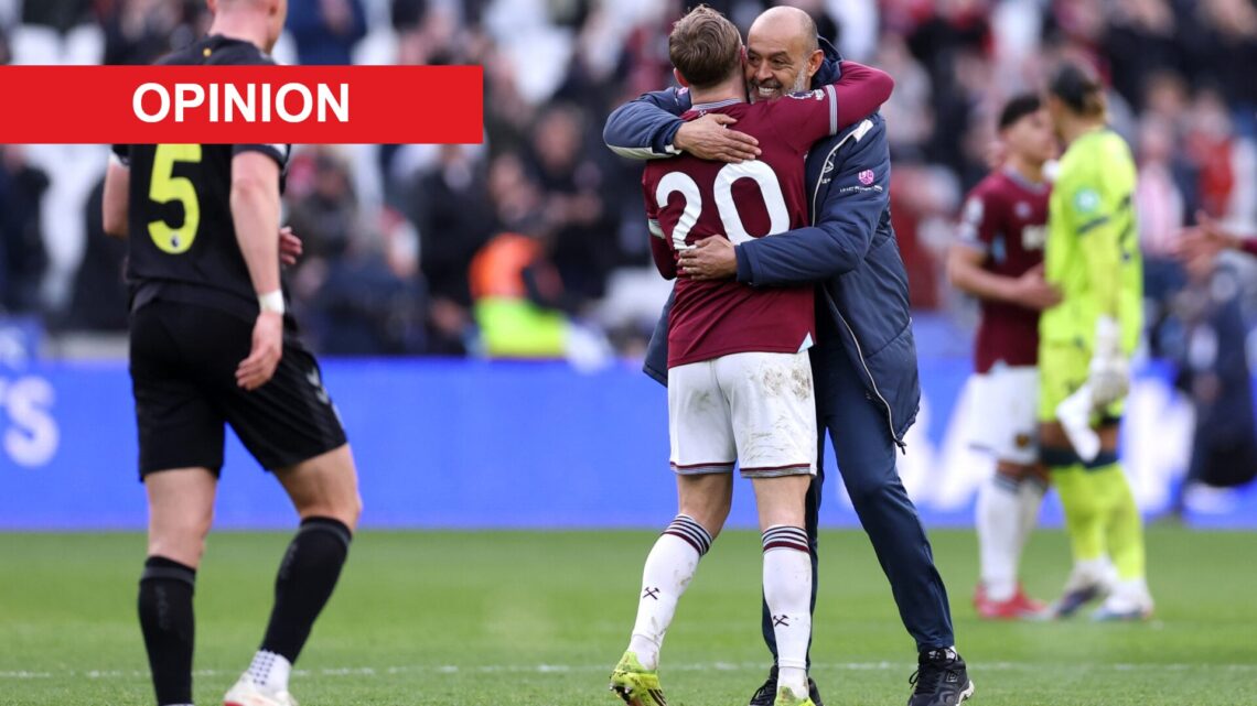 Nuno Espirito Santo and Jarrod Bowen celebrate after West Ham United beat Sunderland. An 'opinion' banner has been added.