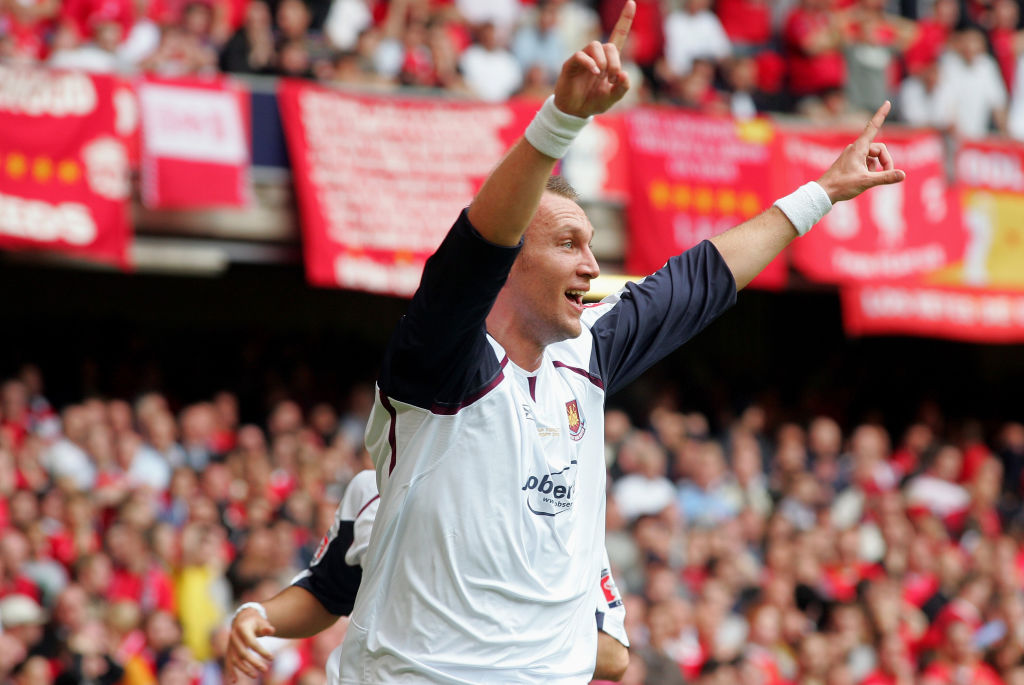 Dean Ashton celebrates during Liverpool V West Ham United, FA Cup Final