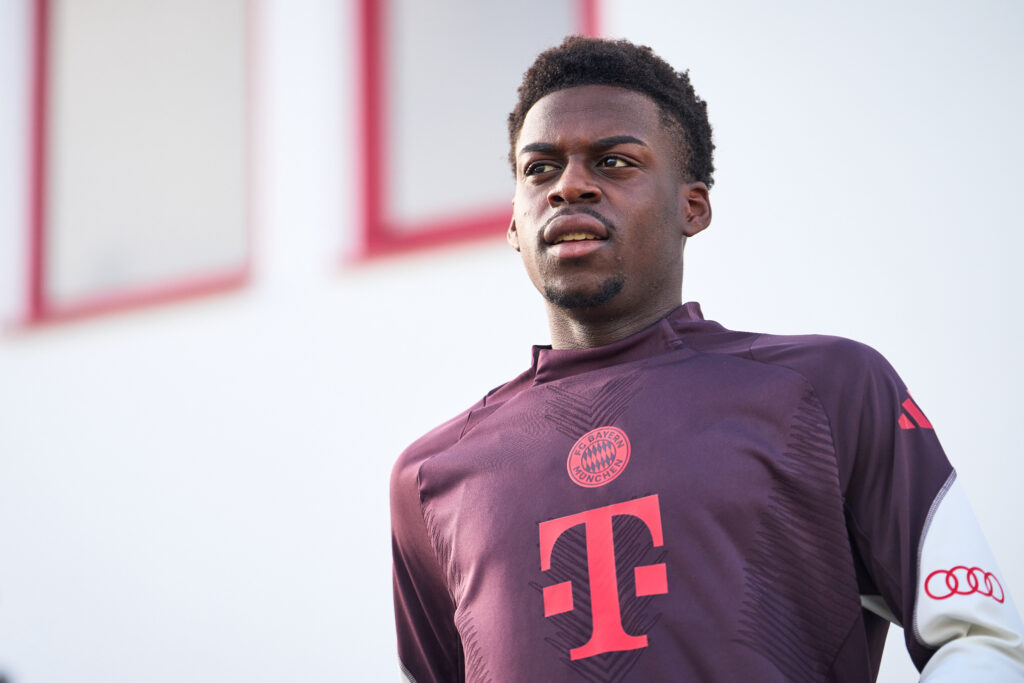 Noel Aseko during an FC Bayern Munich Training Session