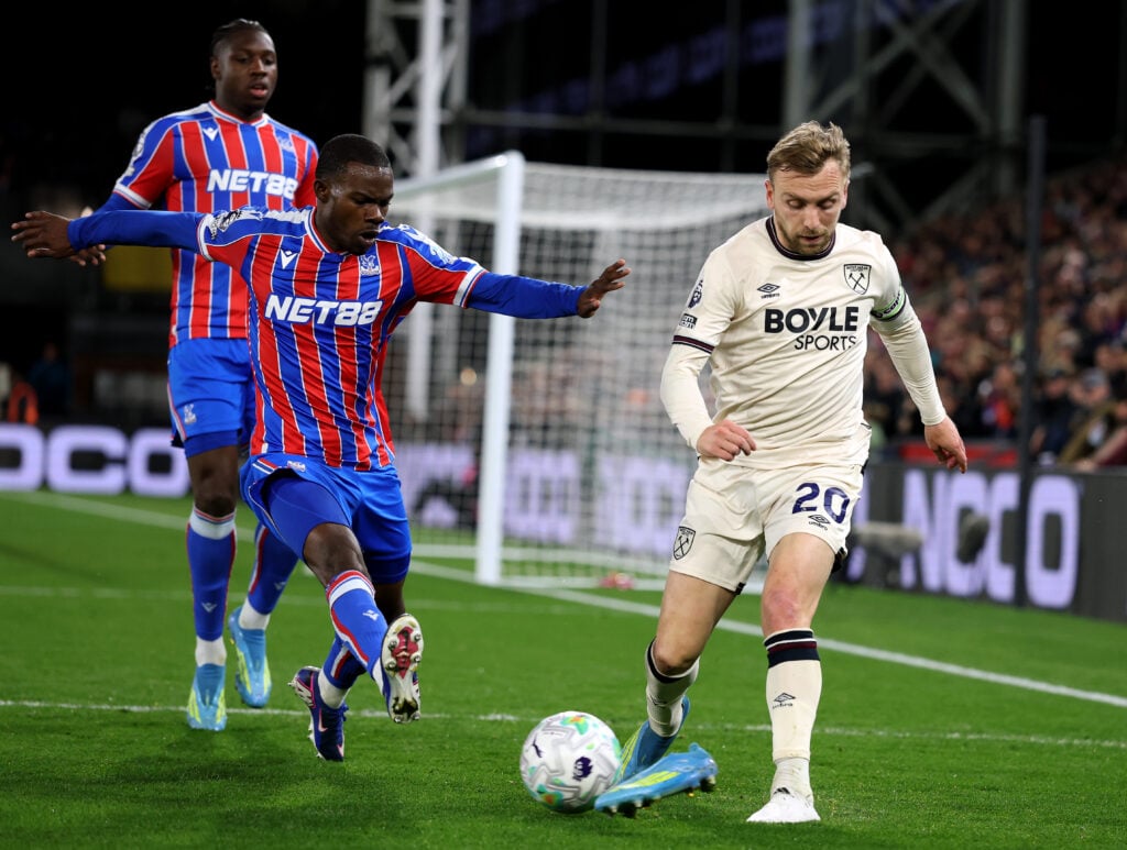 Jarrod Bowen loses his boot when in action for West Ham at Palace