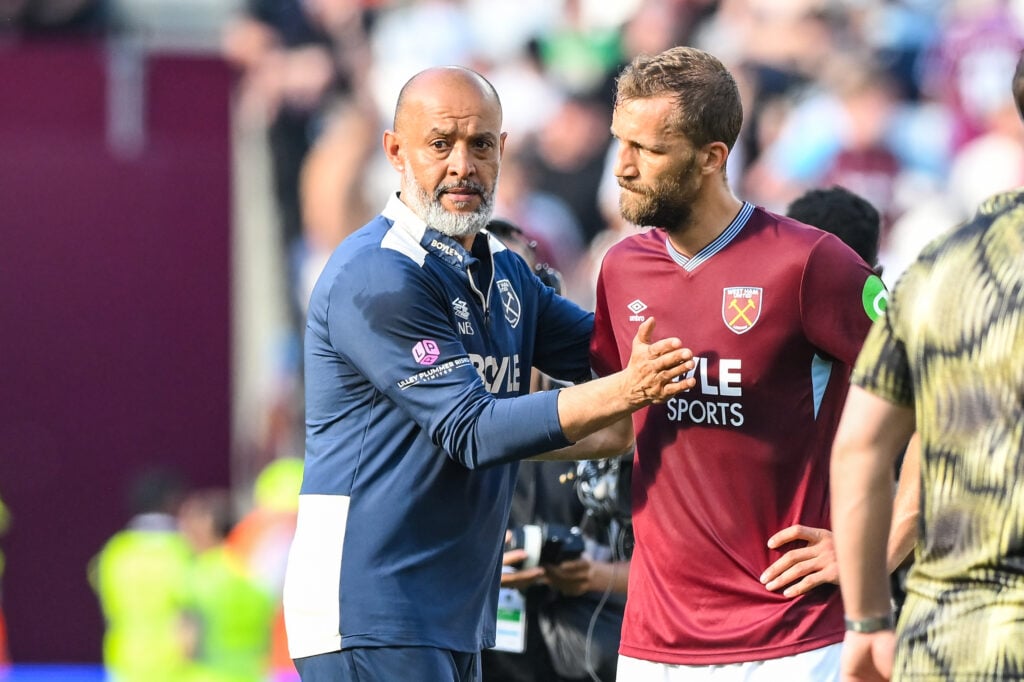 Nuno Espirito Santo and Tomas Soucek - West Ham United v Leeds United - Premier League