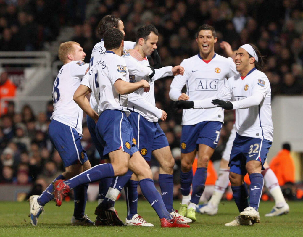 Ryan Giggs celebrates during West Ham United v Manchester United