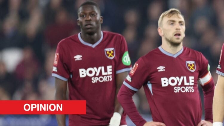 Image showing West Ham United's Jarrod Bowen and Mohamadou Kante